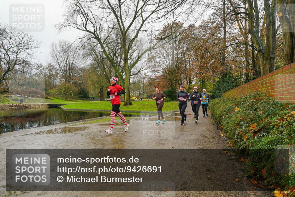 07.12.2025 - St. Pauli X-Mass-Run No. 15 Michael Burmester http://msf.ph/oto/9426691 07.12.2025 10:43:31 Laufen  meine-sportfotos.de