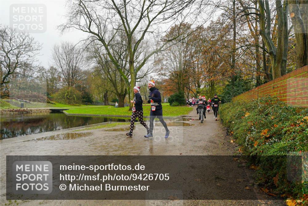07.12.2025 - St. Pauli X-Mass-Run No. 15 Michael Burmester http://msf.ph/oto/9426705 07.12.2025 10:43:50 Laufen  meine-sportfotos.de