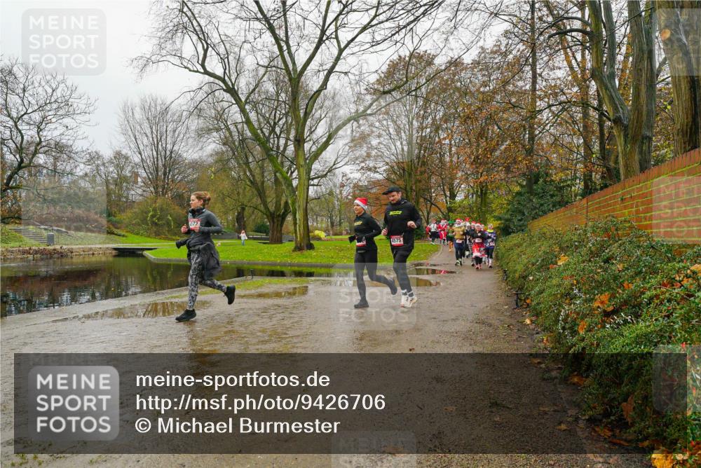 07.12.2025 - St. Pauli X-Mass-Run No. 15 Michael Burmester http://msf.ph/oto/9426706 07.12.2025 10:43:53 Laufen 572, 4575 meine-sportfotos.de