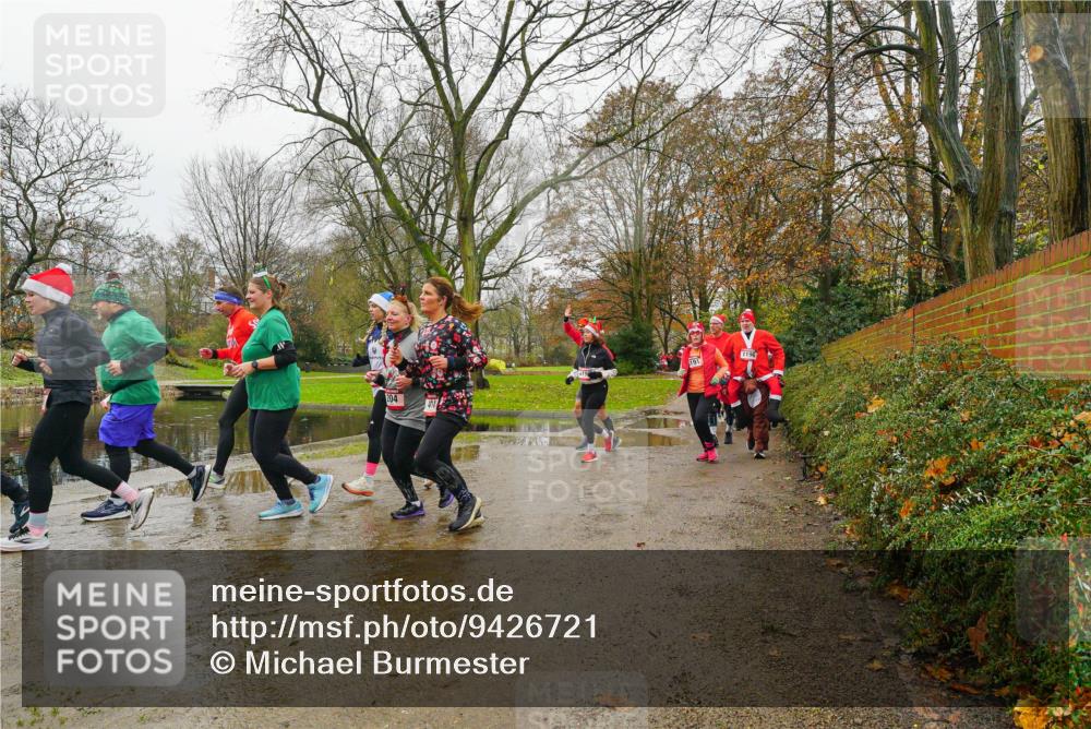 07.12.2025 - St. Pauli X-Mass-Run No. 15 Michael Burmester http://msf.ph/oto/9426721 07.12.2025 10:44:11 Laufen 204, 1196 meine-sportfotos.de
