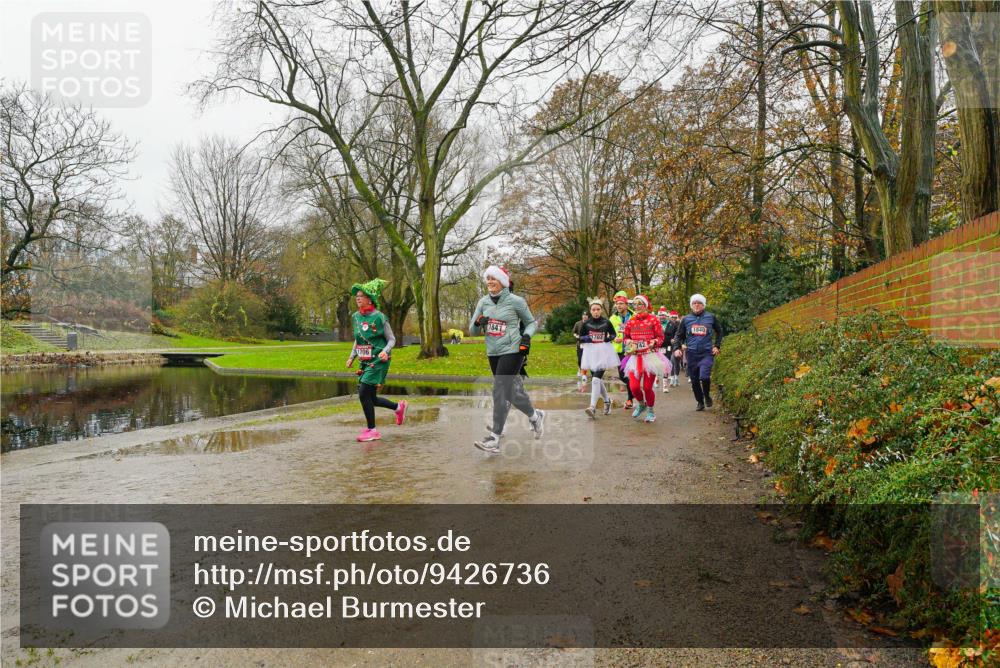 07.12.2025 - St. Pauli X-Mass-Run No. 15 Michael Burmester http://msf.ph/oto/9426736 07.12.2025 10:44:36 Laufen 1841, 1840 meine-sportfotos.de