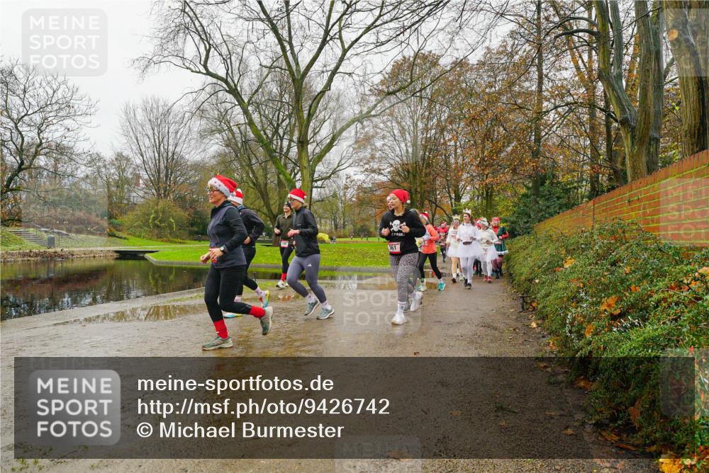 07.12.2025 - St. Pauli X-Mass-Run No. 15 Michael Burmester http://msf.ph/oto/9426742 07.12.2025 10:44:40 Laufen 361 meine-sportfotos.de