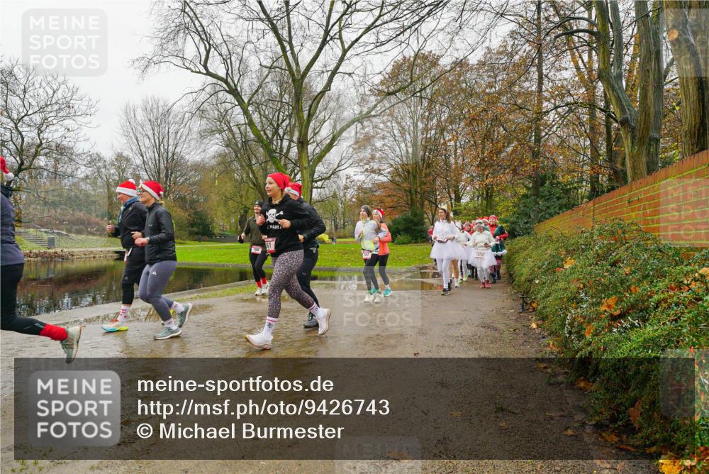07.12.2025 - St. Pauli X-Mass-Run No. 15 Michael Burmester http://msf.ph/oto/9426743 07.12.2025 10:44:41 Laufen 1619 meine-sportfotos.de