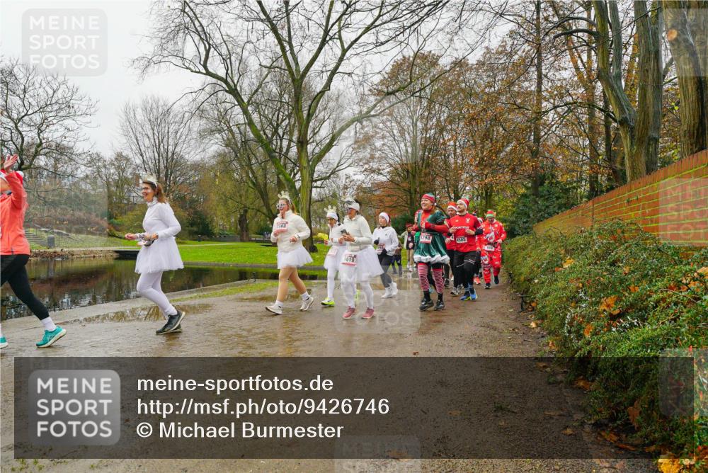07.12.2025 - St. Pauli X-Mass-Run No. 15 Michael Burmester http://msf.ph/oto/9426746 07.12.2025 10:44:44 Laufen 1568, 1298, 4585 meine-sportfotos.de