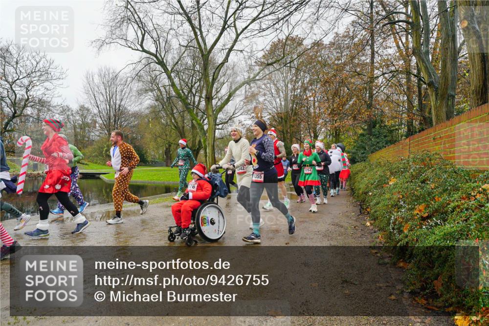 07.12.2025 - St. Pauli X-Mass-Run No. 15 Michael Burmester http://msf.ph/oto/9426755 07.12.2025 10:44:51 Laufen 376, 1342, 1355, 1254, 1403 meine-sportfotos.de
