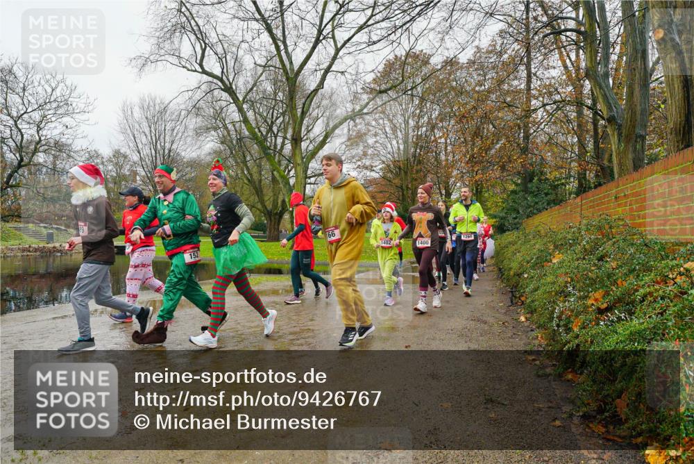 07.12.2025 - St. Pauli X-Mass-Run No. 15 Michael Burmester http://msf.ph/oto/9426767 07.12.2025 10:45:00 Laufen 66, 152, 1402, 1400, 1260 meine-sportfotos.de