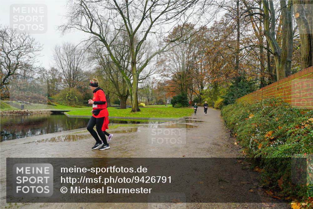 07.12.2025 - St. Pauli X-Mass-Run No. 15 Michael Burmester http://msf.ph/oto/9426791 07.12.2025 10:45:30 Laufen  meine-sportfotos.de