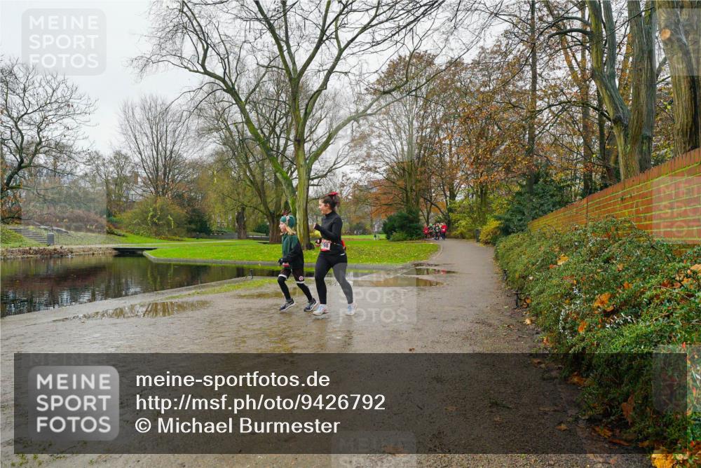 07.12.2025 - St. Pauli X-Mass-Run No. 15 Michael Burmester http://msf.ph/oto/9426792 07.12.2025 10:45:37 Laufen  meine-sportfotos.de
