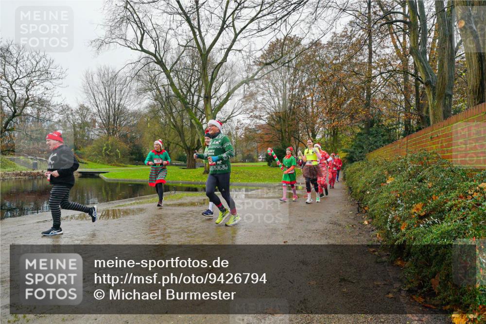 07.12.2025 - St. Pauli X-Mass-Run No. 15 Michael Burmester http://msf.ph/oto/9426794 07.12.2025 10:45:55 Laufen 77 meine-sportfotos.de