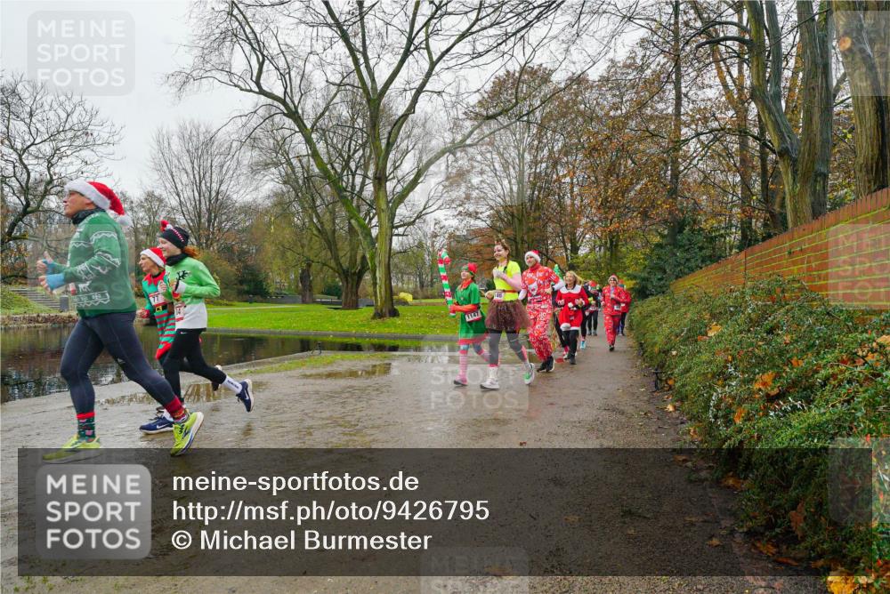 07.12.2025 - St. Pauli X-Mass-Run No. 15 Michael Burmester http://msf.ph/oto/9426795 07.12.2025 10:45:56 Laufen 1147 meine-sportfotos.de