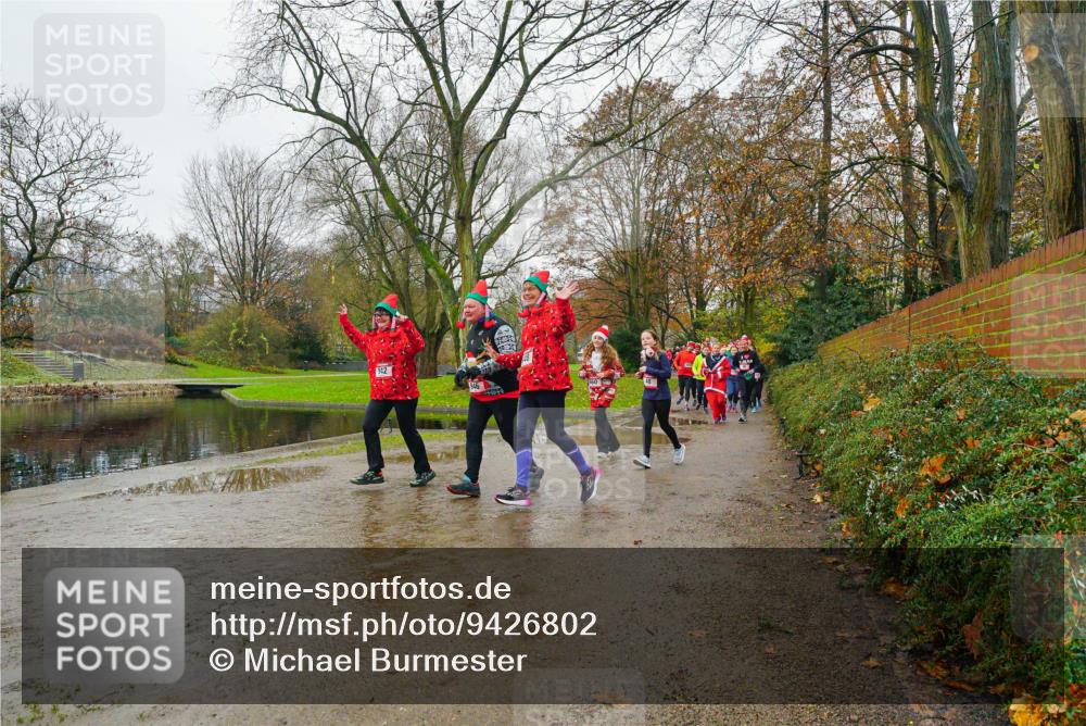 07.12.2025 - St. Pauli X-Mass-Run No. 15 Michael Burmester http://msf.ph/oto/9426802 07.12.2025 10:46:03 Laufen 942, 48 meine-sportfotos.de