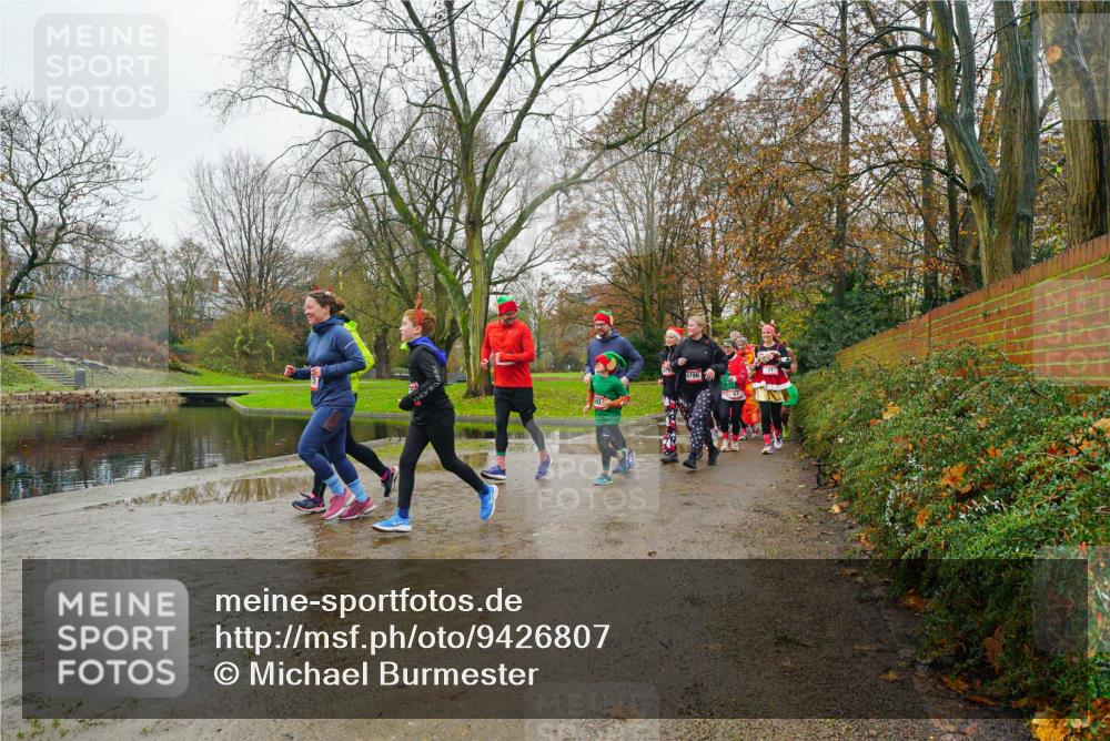 07.12.2025 - St. Pauli X-Mass-Run No. 15 Michael Burmester http://msf.ph/oto/9426807 07.12.2025 10:46:09 Laufen 4796 meine-sportfotos.de
