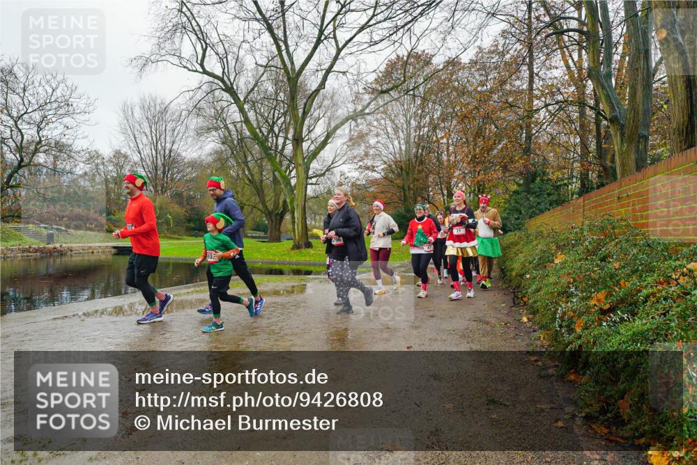 07.12.2025 - St. Pauli X-Mass-Run No. 15 Michael Burmester http://msf.ph/oto/9426808 07.12.2025 10:46:10 Laufen 80, 31 meine-sportfotos.de