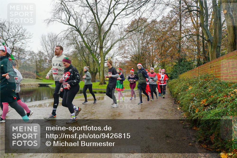 07.12.2025 - St. Pauli X-Mass-Run No. 15 Michael Burmester http://msf.ph/oto/9426815 07.12.2025 10:46:18 Laufen 1582, 579, 1945 meine-sportfotos.de