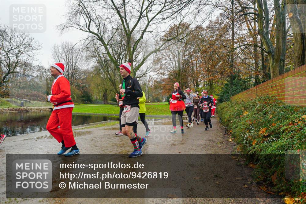 07.12.2025 - St. Pauli X-Mass-Run No. 15 Michael Burmester http://msf.ph/oto/9426819 07.12.2025 10:46:22 Laufen 51 meine-sportfotos.de