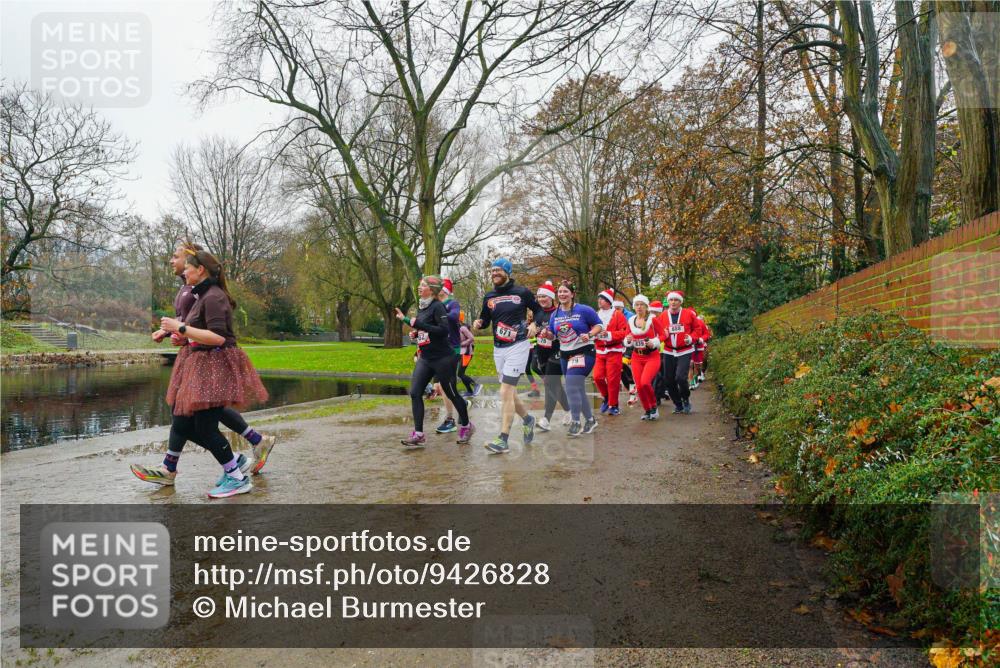 07.12.2025 - St. Pauli X-Mass-Run No. 15 Michael Burmester http://msf.ph/oto/9426828 07.12.2025 10:46:30 Laufen 671, 839, 79 meine-sportfotos.de