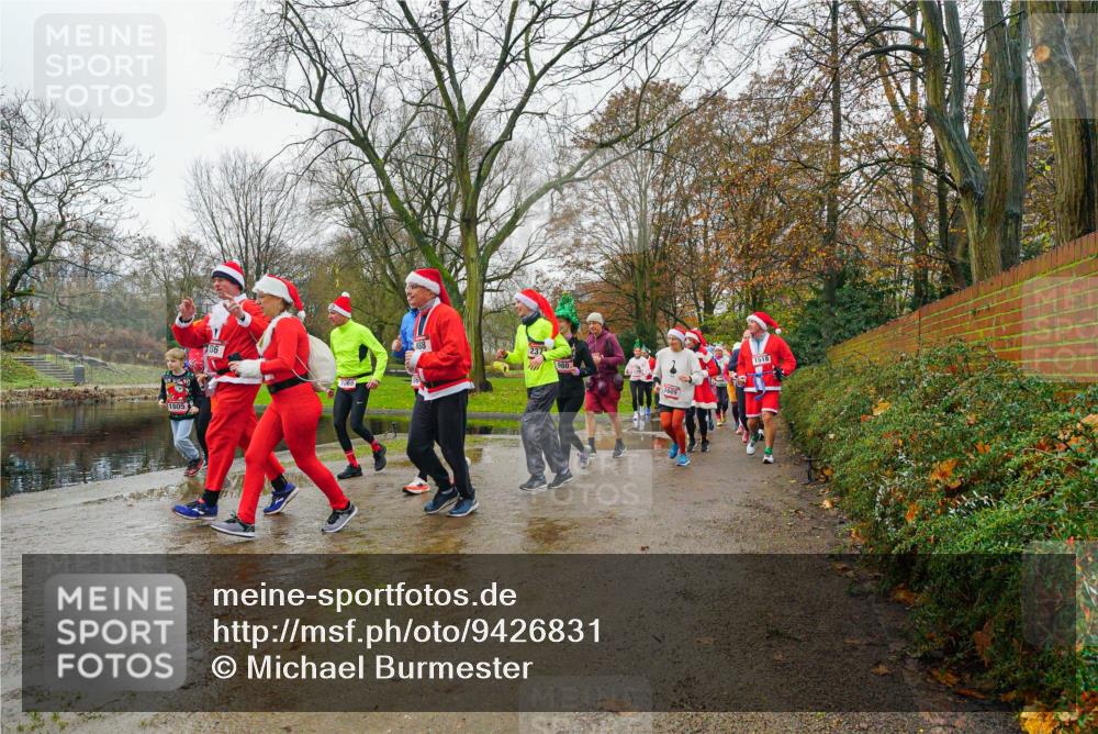 07.12.2025 - St. Pauli X-Mass-Run No. 15 Michael Burmester http://msf.ph/oto/9426831 07.12.2025 10:46:33 Laufen 1805, 888, 237, 136, 980, 1609, 1518 meine-sportfotos.de