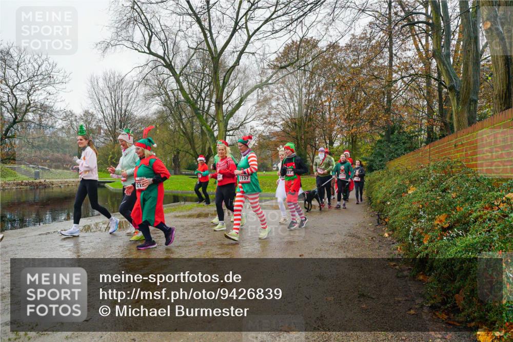 07.12.2025 - St. Pauli X-Mass-Run No. 15 Michael Burmester http://msf.ph/oto/9426839 07.12.2025 10:46:39 Laufen 12, 21, 1157, 737, 1711 meine-sportfotos.de