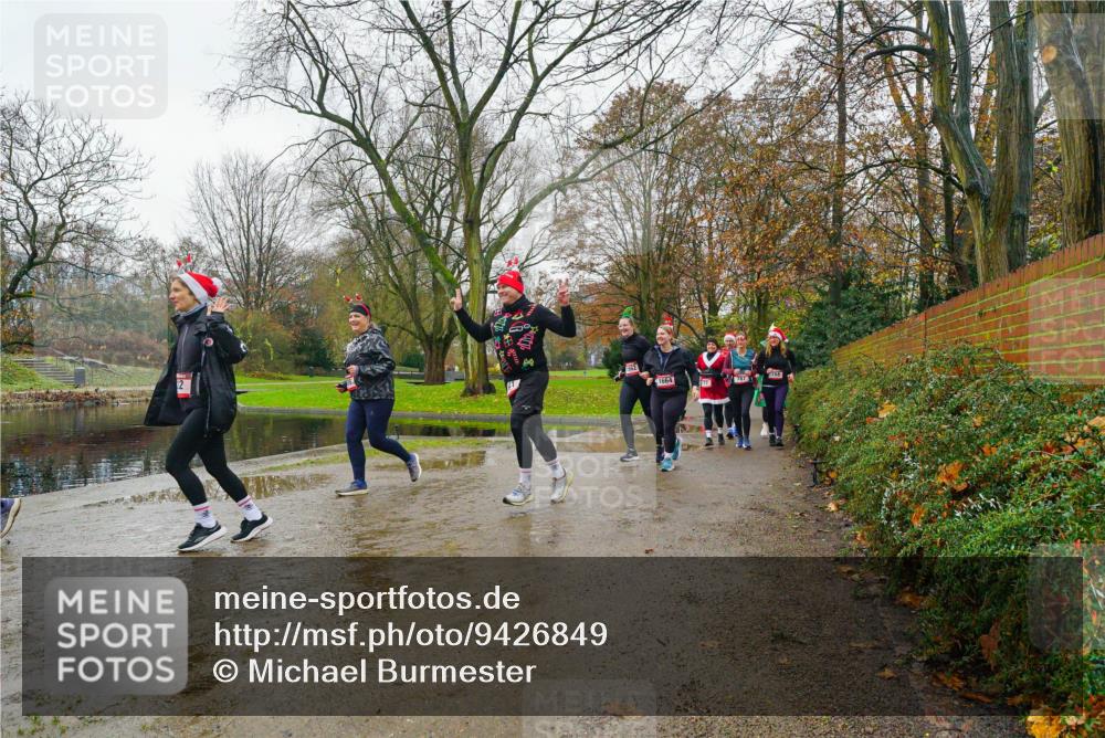 07.12.2025 - St. Pauli X-Mass-Run No. 15 Michael Burmester http://msf.ph/oto/9426849 07.12.2025 10:46:56 Laufen 1664 meine-sportfotos.de