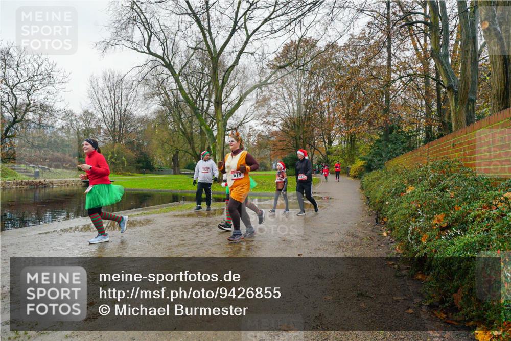 07.12.2025 - St. Pauli X-Mass-Run No. 15 Michael Burmester http://msf.ph/oto/9426855 07.12.2025 10:47:02 Laufen  meine-sportfotos.de