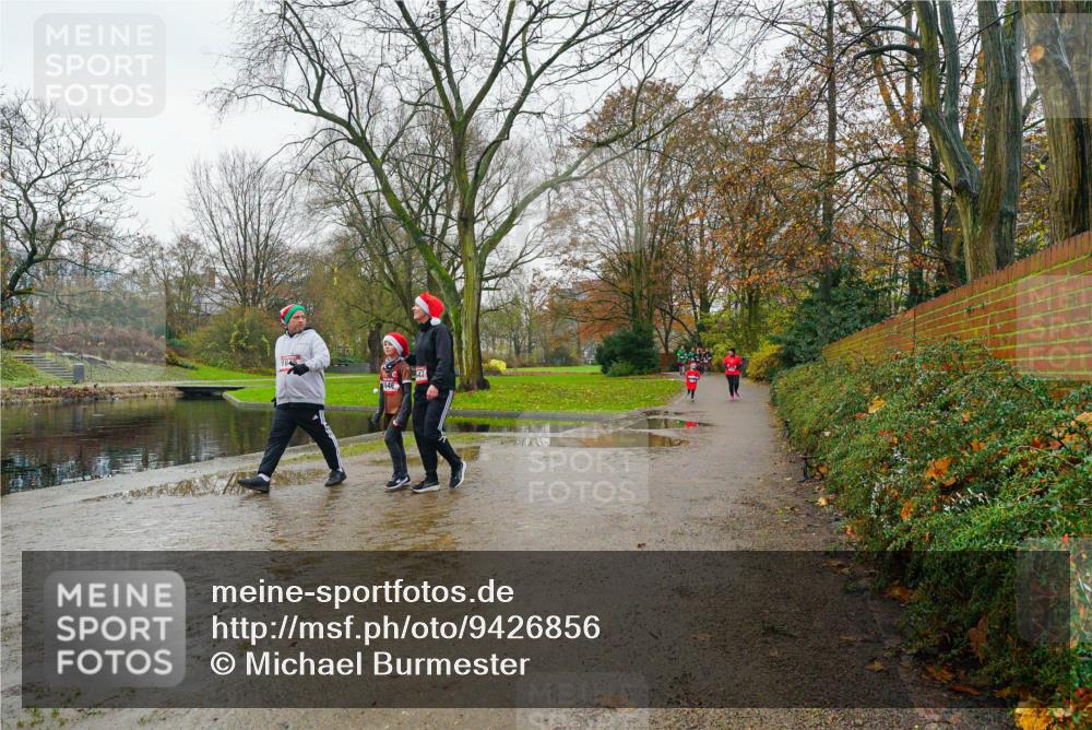 07.12.2025 - St. Pauli X-Mass-Run No. 15 Michael Burmester http://msf.ph/oto/9426856 07.12.2025 10:47:04 Laufen  meine-sportfotos.de