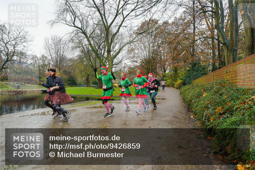 07.12.2025 - St. Pauli X-Mass-Run No. 15 Michael Burmester http://msf.ph/oto/9426859 07.12.2025 10:47:22 Laufen 15, 425, 708 meine-sportfotos.de