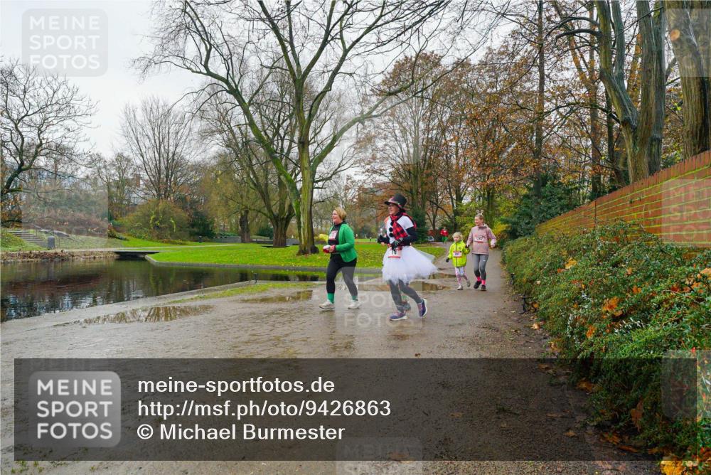 07.12.2025 - St. Pauli X-Mass-Run No. 15 Michael Burmester http://msf.ph/oto/9426863 07.12.2025 10:47:44 Laufen 1282 meine-sportfotos.de