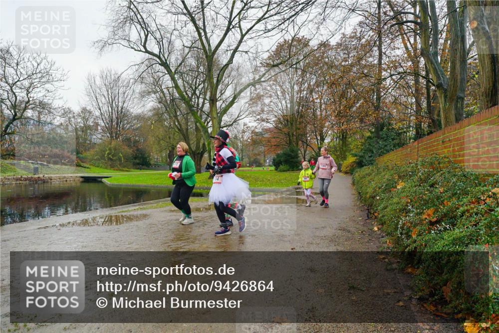 07.12.2025 - St. Pauli X-Mass-Run No. 15 Michael Burmester http://msf.ph/oto/9426864 07.12.2025 10:47:45 Laufen 14, 1282 meine-sportfotos.de