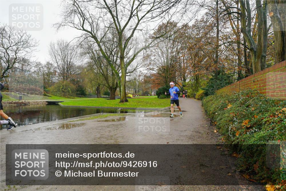 07.12.2025 - St. Pauli X-Mass-Run No. 15 Michael Burmester http://msf.ph/oto/9426916 07.12.2025 10:59:54 Laufen  meine-sportfotos.de