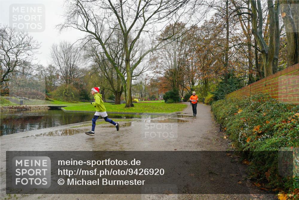 07.12.2025 - St. Pauli X-Mass-Run No. 15 Michael Burmester http://msf.ph/oto/9426920 07.12.2025 11:00:06 Laufen  meine-sportfotos.de