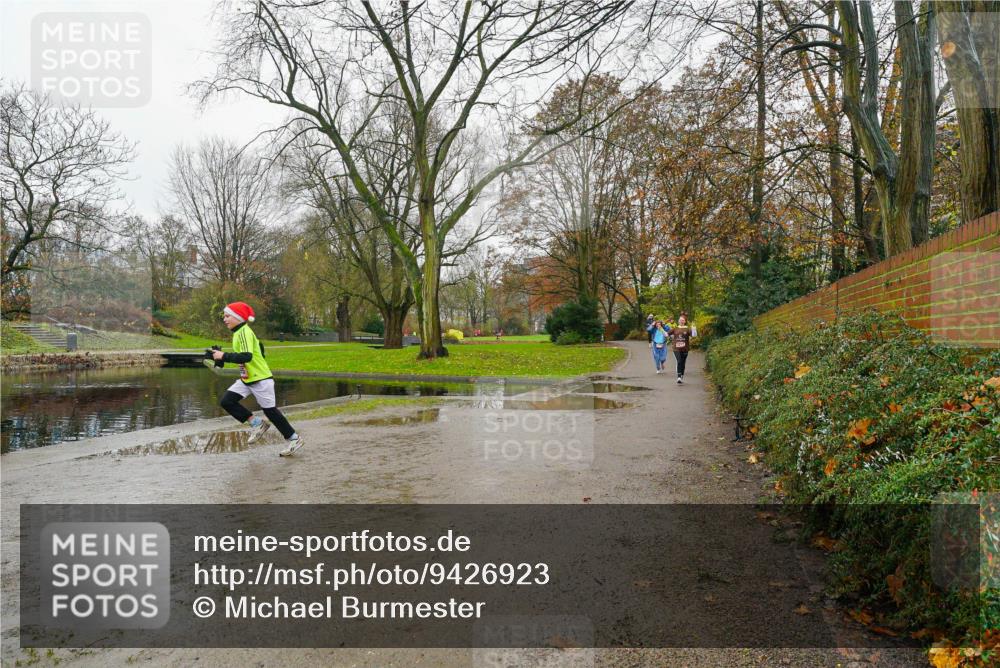 07.12.2025 - St. Pauli X-Mass-Run No. 15 Michael Burmester http://msf.ph/oto/9426923 07.12.2025 11:00:20 Laufen  meine-sportfotos.de