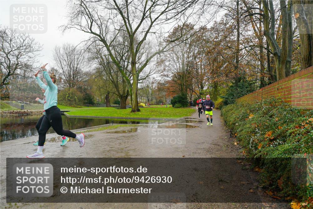 07.12.2025 - St. Pauli X-Mass-Run No. 15 Michael Burmester http://msf.ph/oto/9426930 07.12.2025 11:00:44 Laufen 1617 meine-sportfotos.de