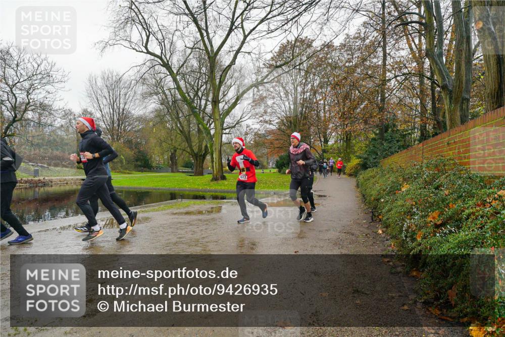 07.12.2025 - St. Pauli X-Mass-Run No. 15 Michael Burmester http://msf.ph/oto/9426935 07.12.2025 11:00:52 Laufen 1617 meine-sportfotos.de