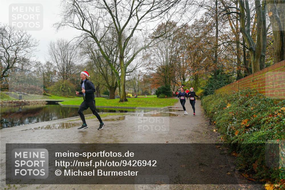 07.12.2025 - St. Pauli X-Mass-Run No. 15 Michael Burmester http://msf.ph/oto/9426942 07.12.2025 11:01:06 Laufen  meine-sportfotos.de
