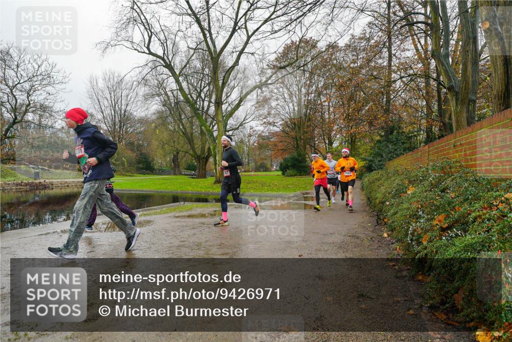 07.12.2025 - St. Pauli X-Mass-Run No. 15 Michael Burmester http://msf.ph/oto/9426971 07.12.2025 11:02:04 Laufen 4101 meine-sportfotos.de