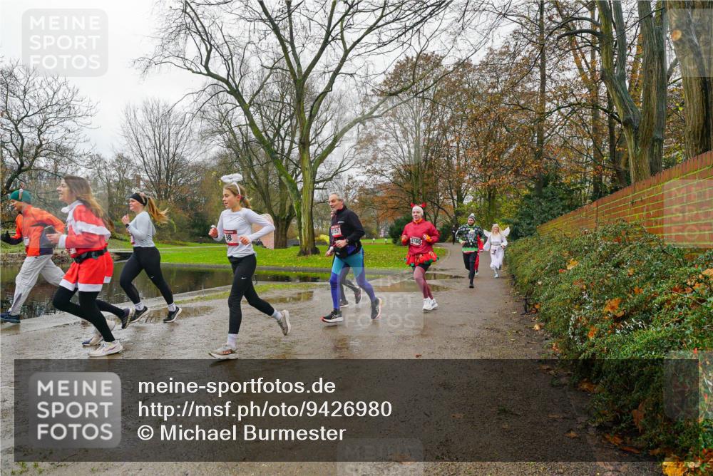 07.12.2025 - St. Pauli X-Mass-Run No. 15 Michael Burmester http://msf.ph/oto/9426980 07.12.2025 11:02:17 Laufen 3160, 98 meine-sportfotos.de