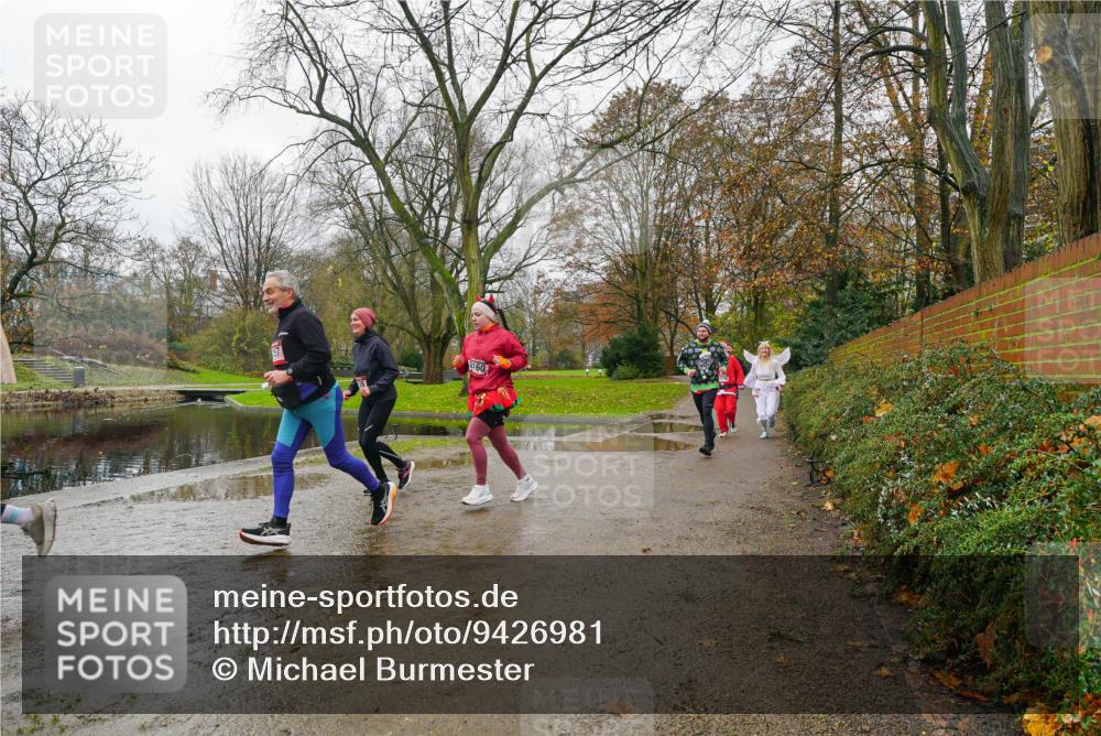 07.12.2025 - St. Pauli X-Mass-Run No. 15 Michael Burmester http://msf.ph/oto/9426981 07.12.2025 11:02:17 Laufen 3160 meine-sportfotos.de