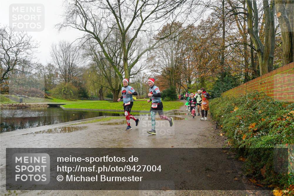 07.12.2025 - St. Pauli X-Mass-Run No. 15 Michael Burmester http://msf.ph/oto/9427004 07.12.2025 11:03:19 Laufen 241, 232 meine-sportfotos.de