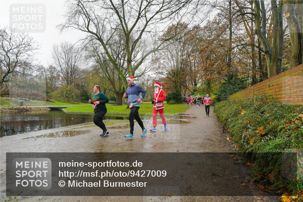 07.12.2025 - St. Pauli X-Mass-Run No. 15 Michael Burmester http://msf.ph/oto/9427009 07.12.2025 11:03:28 Laufen 2567 meine-sportfotos.de