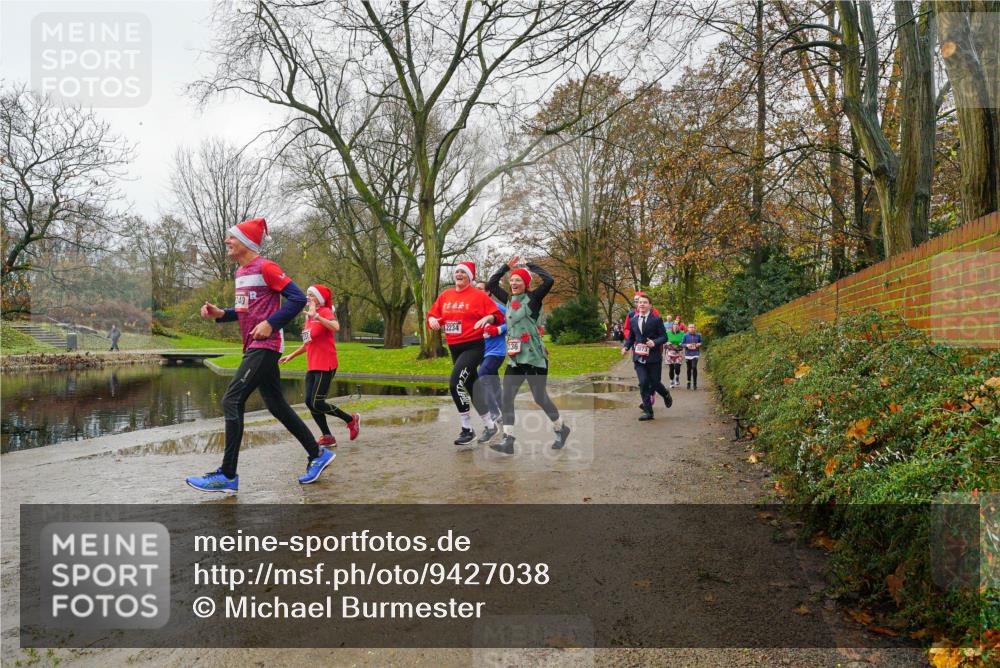 07.12.2025 - St. Pauli X-Mass-Run No. 15 Michael Burmester http://msf.ph/oto/9427038 07.12.2025 11:04:10 Laufen 11489, 2234, 236 meine-sportfotos.de