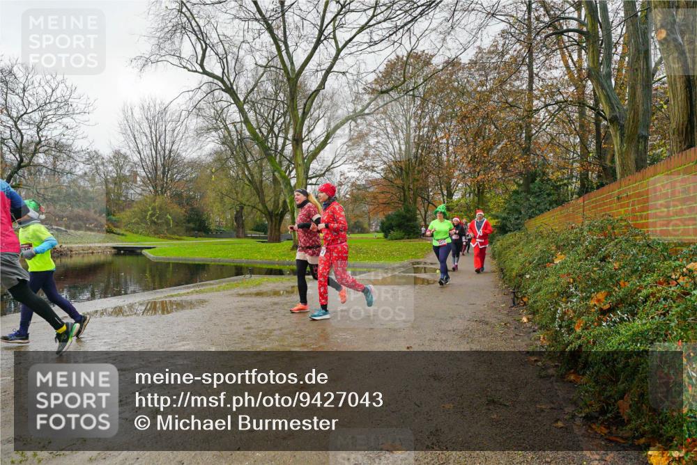 07.12.2025 - St. Pauli X-Mass-Run No. 15 Michael Burmester http://msf.ph/oto/9427043 07.12.2025 11:04:18 Laufen  meine-sportfotos.de