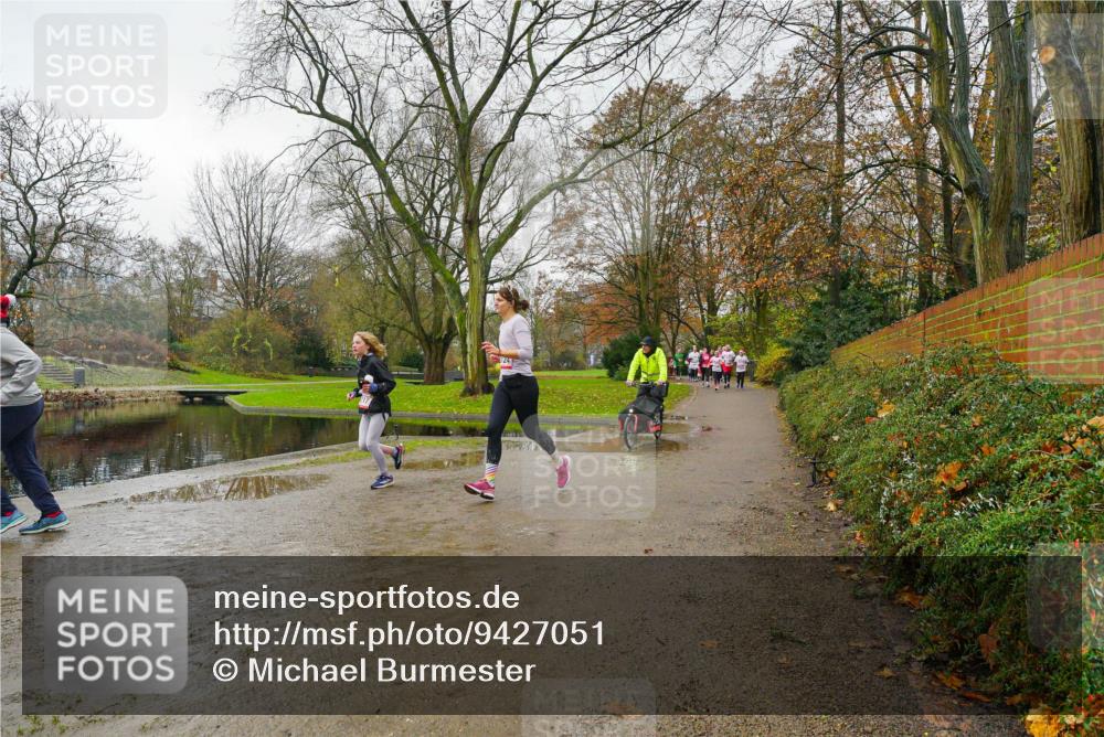 07.12.2025 - St. Pauli X-Mass-Run No. 15 Michael Burmester http://msf.ph/oto/9427051 07.12.2025 11:04:30 Laufen  meine-sportfotos.de