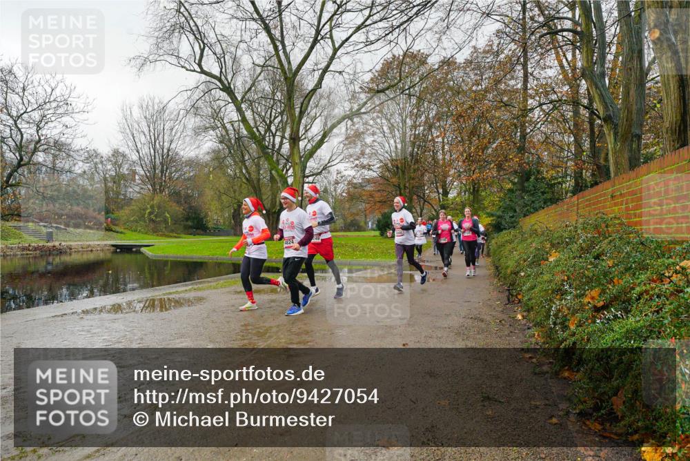 07.12.2025 - St. Pauli X-Mass-Run No. 15 Michael Burmester http://msf.ph/oto/9427054 07.12.2025 11:04:38 Laufen 4824 meine-sportfotos.de