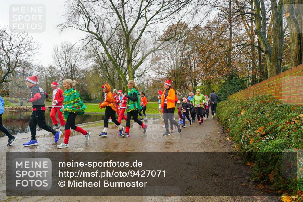 07.12.2025 - St. Pauli X-Mass-Run No. 15 Michael Burmester http://msf.ph/oto/9427071 07.12.2025 11:04:59 Laufen  meine-sportfotos.de