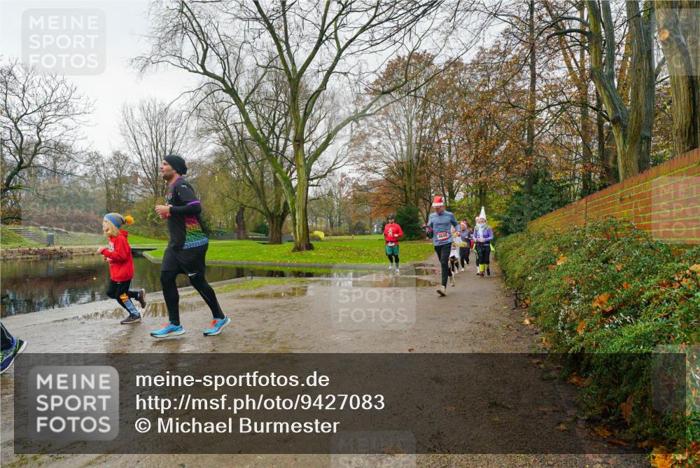 07.12.2025 - St. Pauli X-Mass-Run No. 15 Michael Burmester http://msf.ph/oto/9427083 07.12.2025 11:05:09 Laufen 4648 meine-sportfotos.de