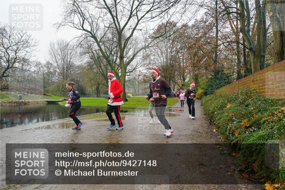 07.12.2025 - St. Pauli X-Mass-Run No. 15 Michael Burmester http://msf.ph/oto/9427148 07.12.2025 11:06:47 Laufen 579, 539 meine-sportfotos.de