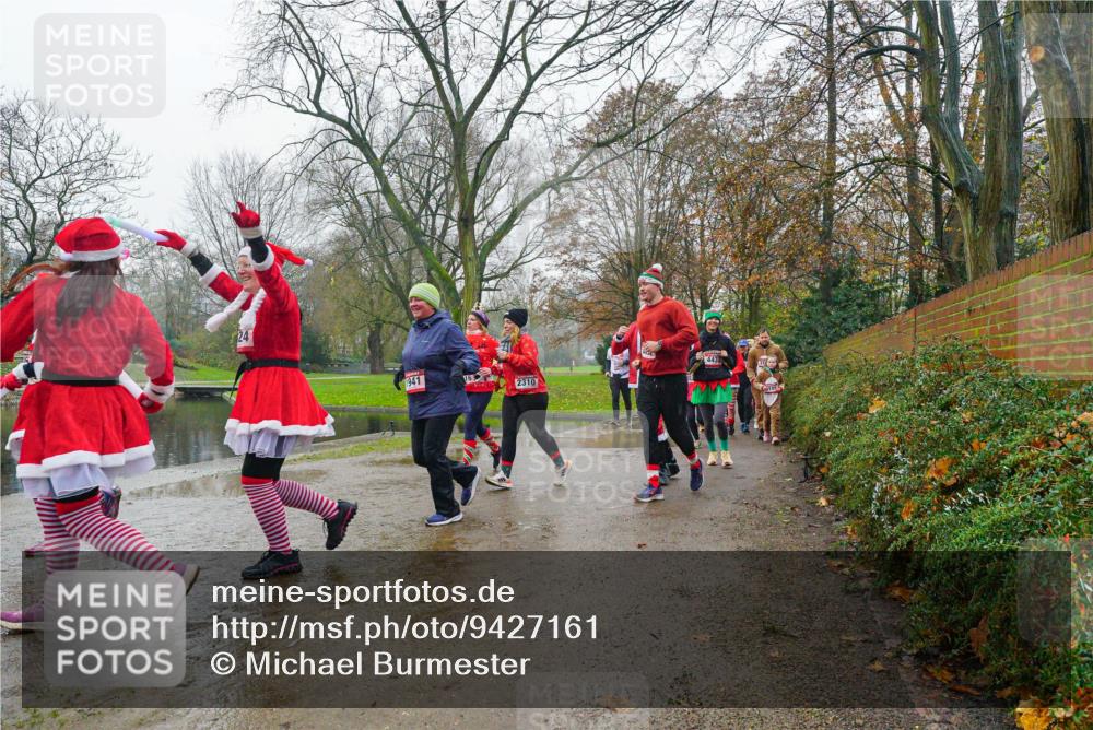 07.12.2025 - St. Pauli X-Mass-Run No. 15 Michael Burmester http://msf.ph/oto/9427161 07.12.2025 11:07:05 Laufen 24, 1941, 2310, 4432 meine-sportfotos.de