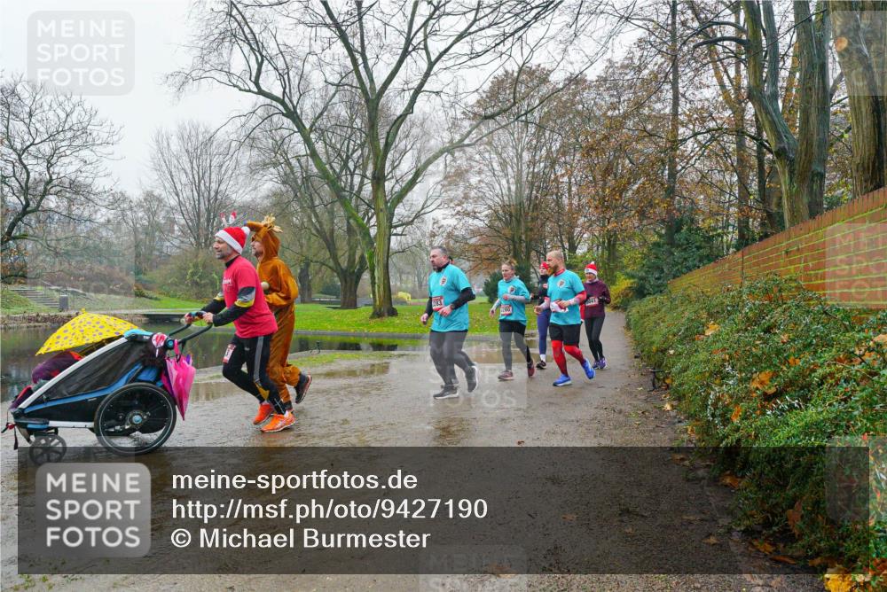 07.12.2025 - St. Pauli X-Mass-Run No. 15 Michael Burmester http://msf.ph/oto/9427190 07.12.2025 11:07:44 Laufen 041 meine-sportfotos.de
