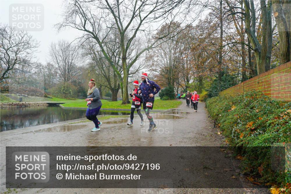 07.12.2025 - St. Pauli X-Mass-Run No. 15 Michael Burmester http://msf.ph/oto/9427196 07.12.2025 11:08:07 Laufen 239, 229 meine-sportfotos.de