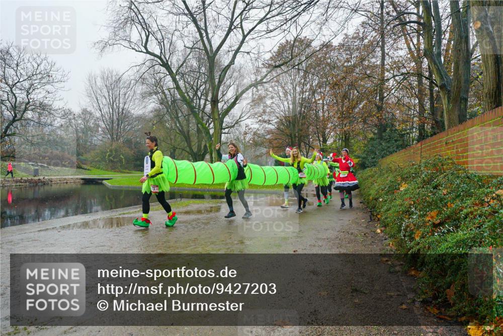 07.12.2025 - St. Pauli X-Mass-Run No. 15 Michael Burmester http://msf.ph/oto/9427203 07.12.2025 11:08:23 Laufen  meine-sportfotos.de